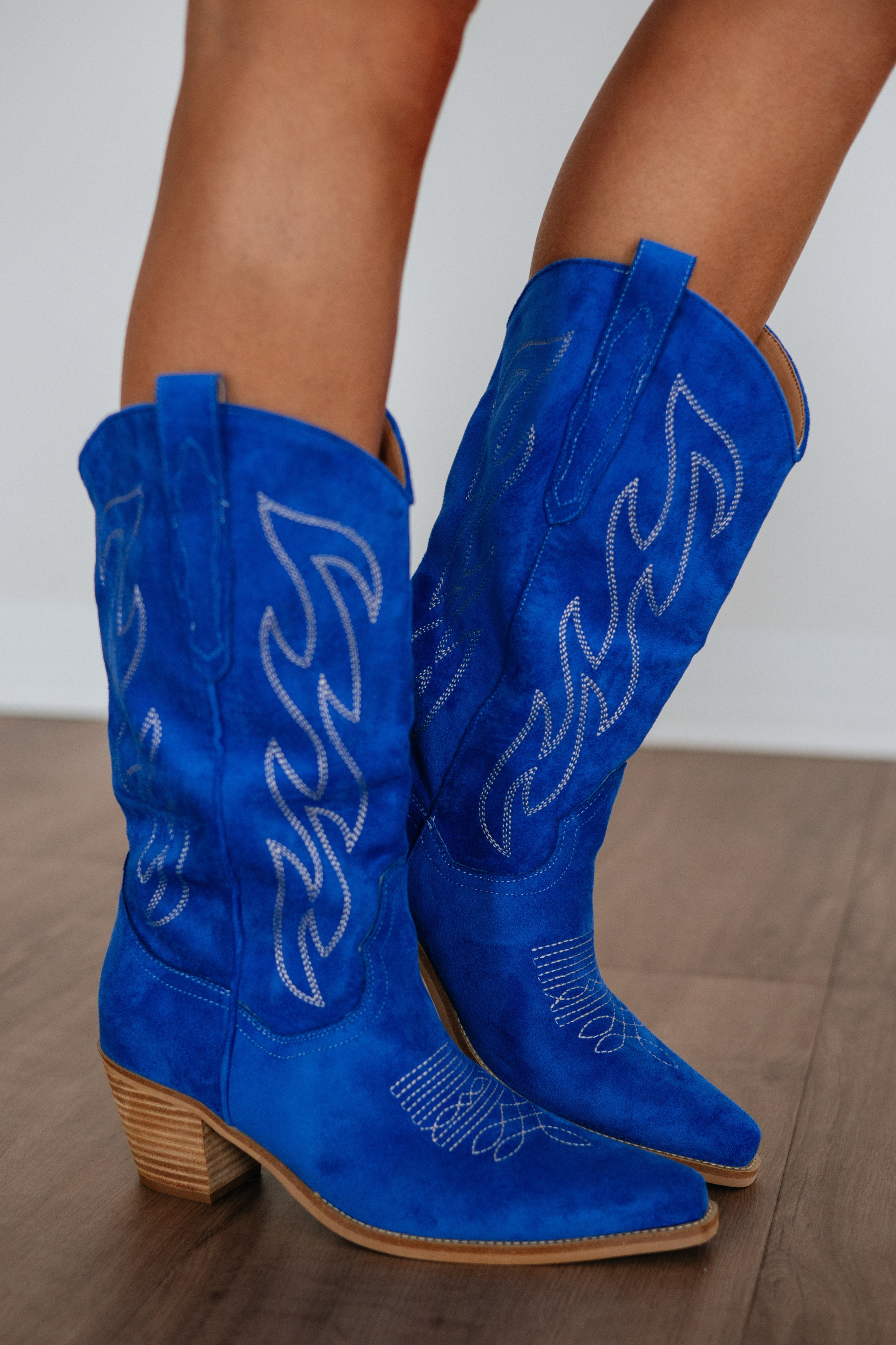 Knock Out Cowgirl Boots