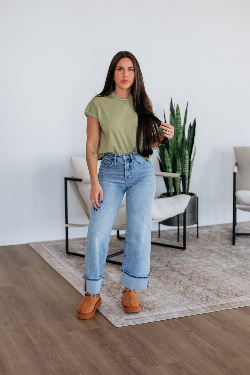Monika Basic Tee