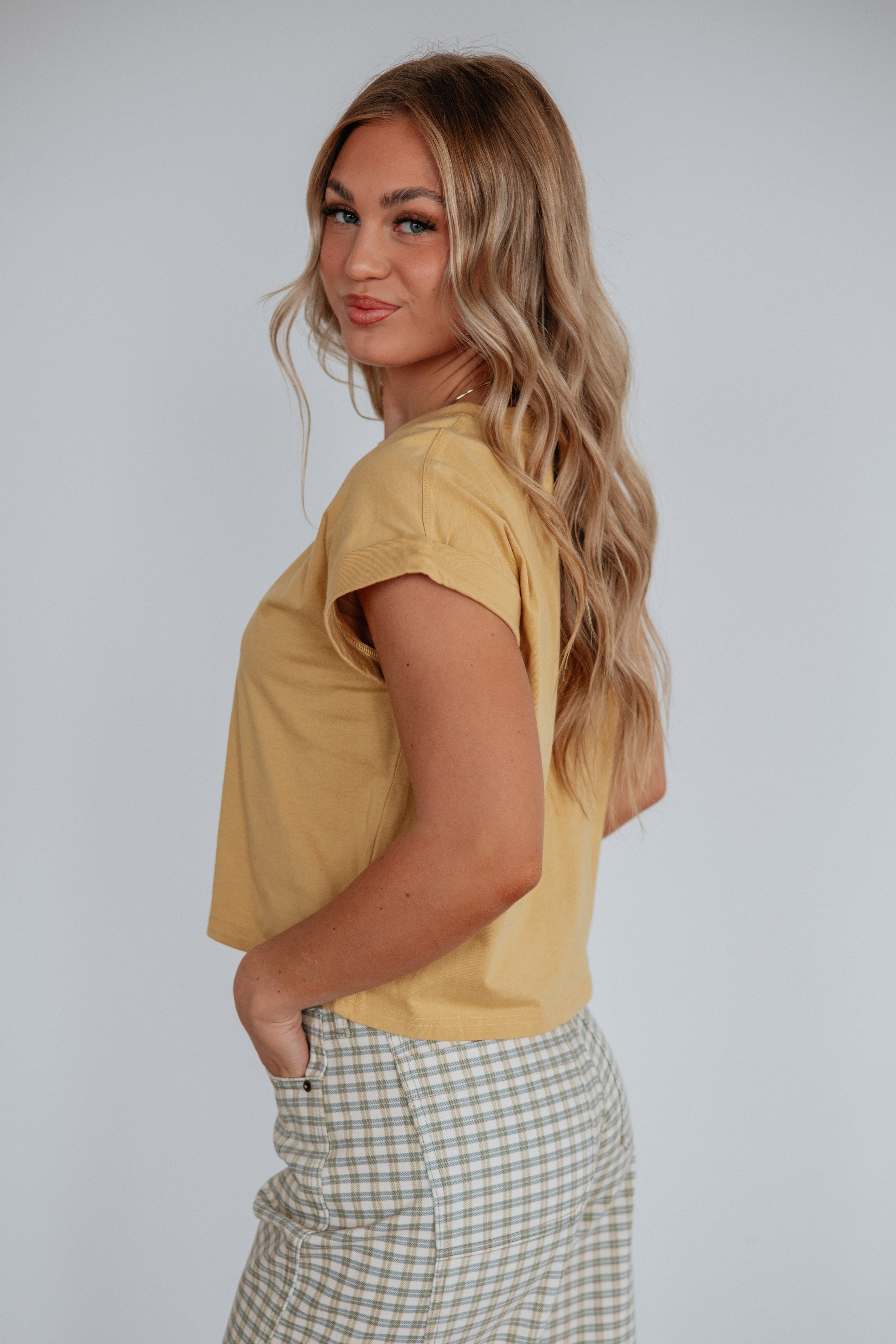 Jinger Basic Tee
